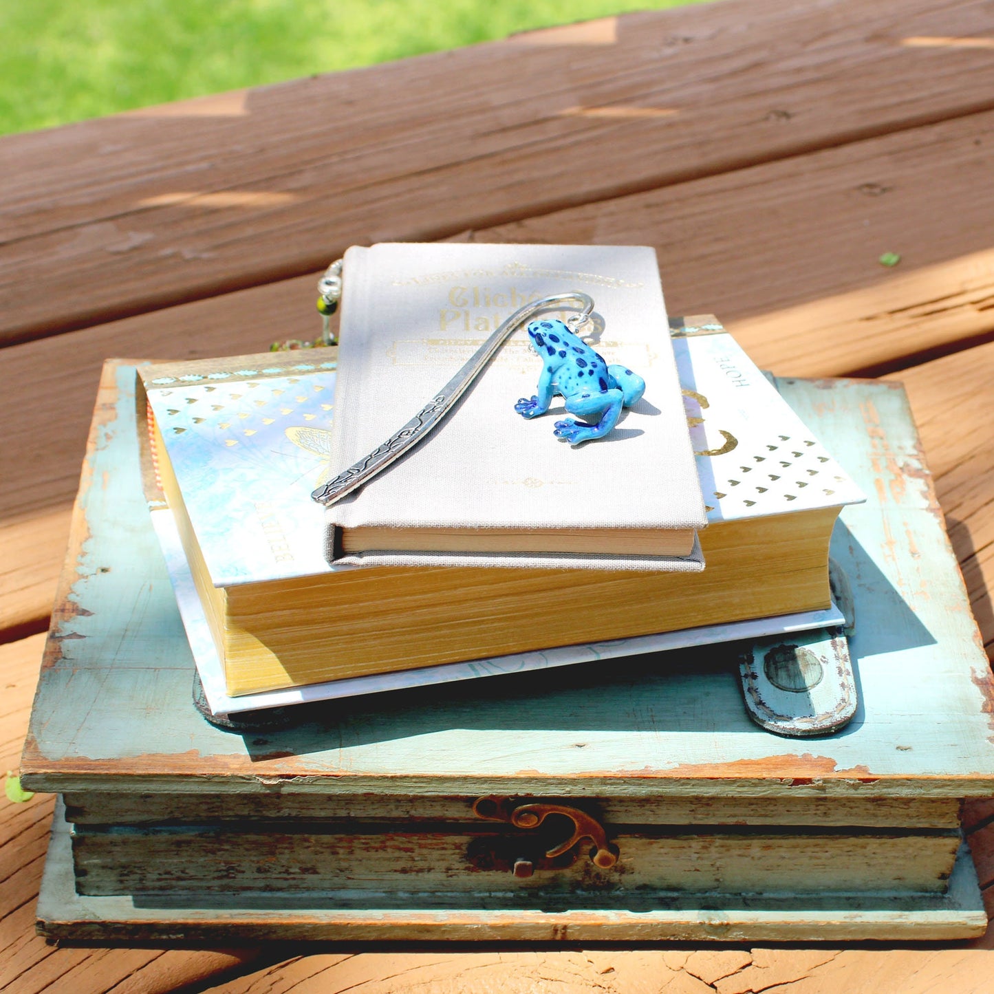 Arrow Frog Blue Bookmark - Thin and stylish blue frog bookmark, does not bend book spines, perfect for avid readers.