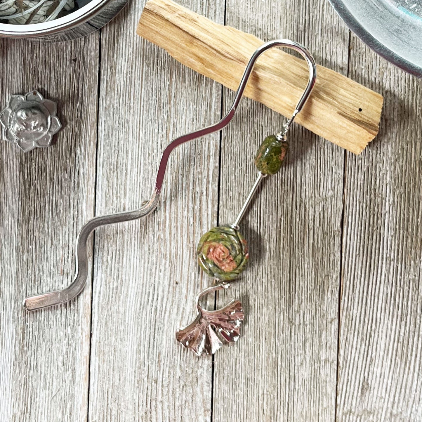 Metal Bookmark Gift - Unakite Flower and Ginko Leaf Zen Aesthetic Bookmark. Reader Gift, book lover surprise, unusual gift, pink khaki