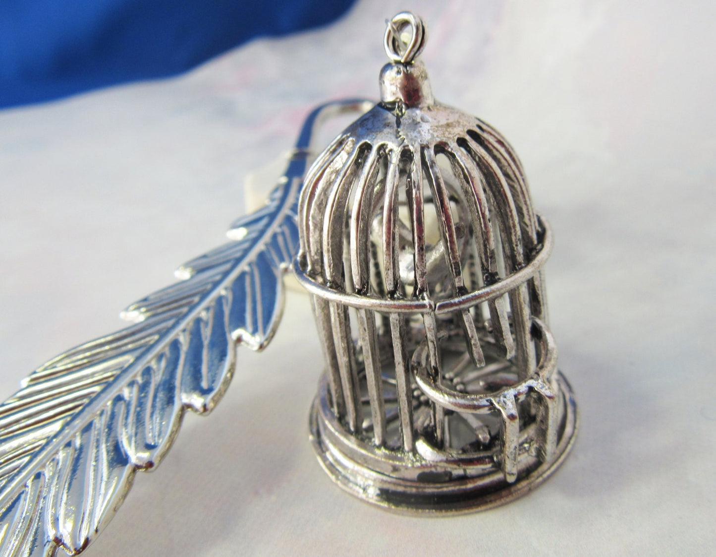BIRD CAGE BOOKMARK - Feather Metal Bookmarker, perfect keepsake gift for book lovers.