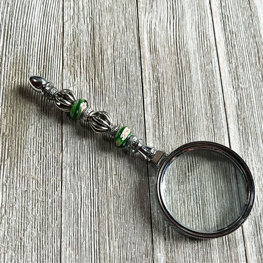 Elegant Floral Green Bead Magnifying Glass from the Office Tools collection, featuring a stunning design with colorful beads, perfect for gifting or enhancing your workspace.