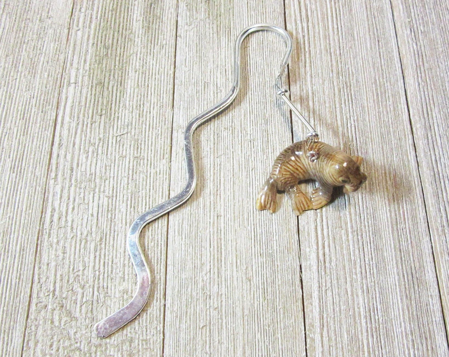 Walrus Lover Bookmark, Last walrus metal bookmark  - perfect reader gift - ocean lover gift - zoo keeper gift blubber as you read if sad