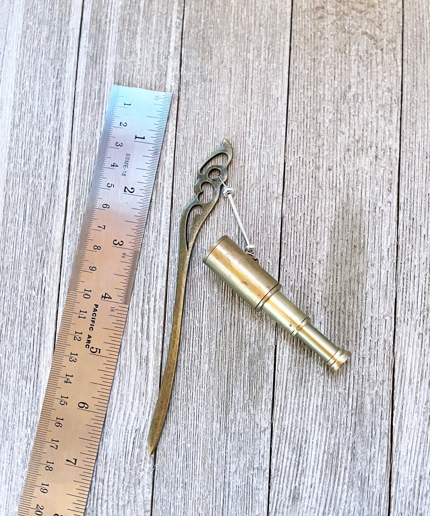 Spyglass Monocular bookmark - Pirate Treasure Bronze metal bookmark, nautical themed gift, gift for teen reader