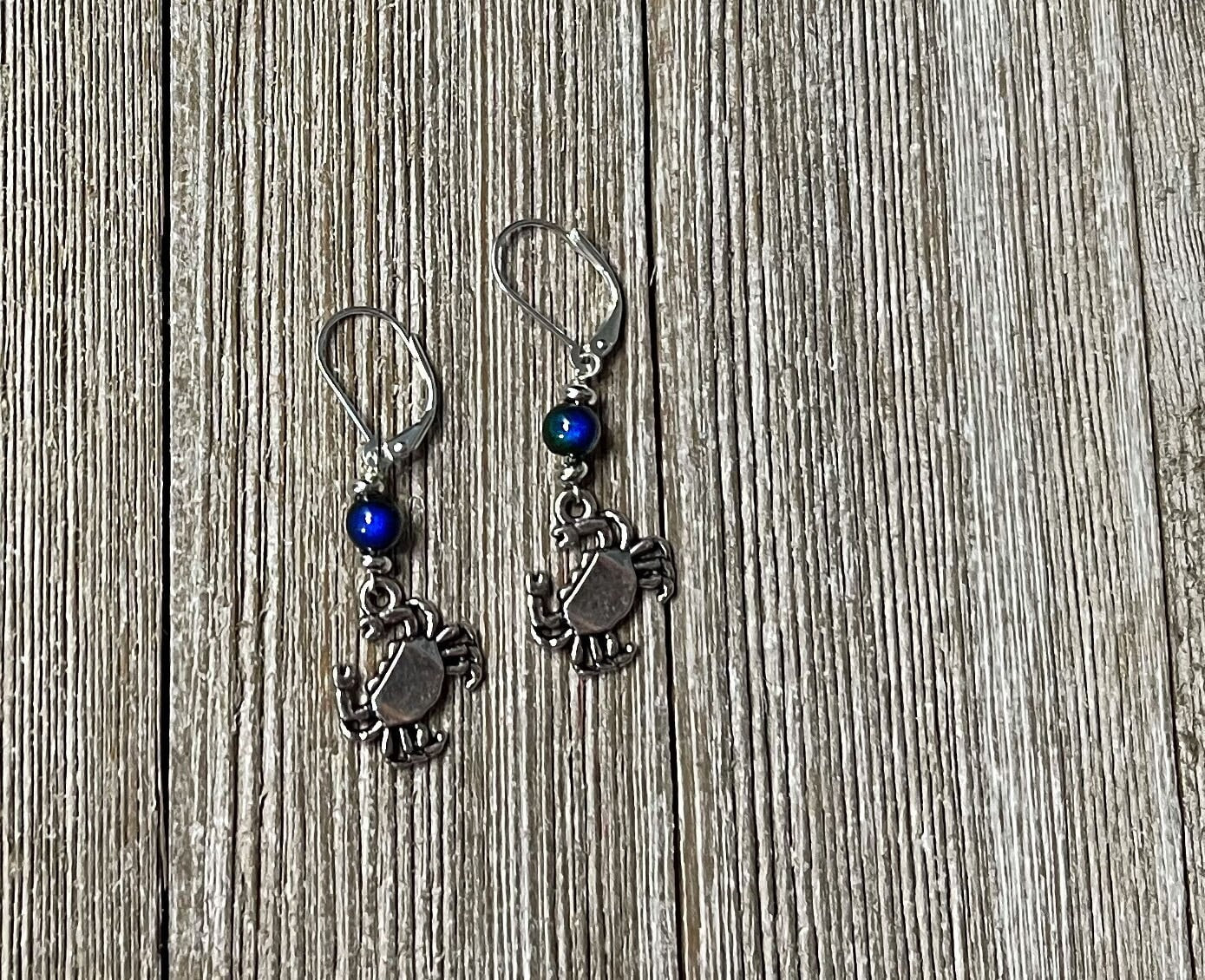 Color Changing Crab Dangle Earrings - Ocean Lover Gift - Mood Bead Jewelry - Gwynstone Handmade