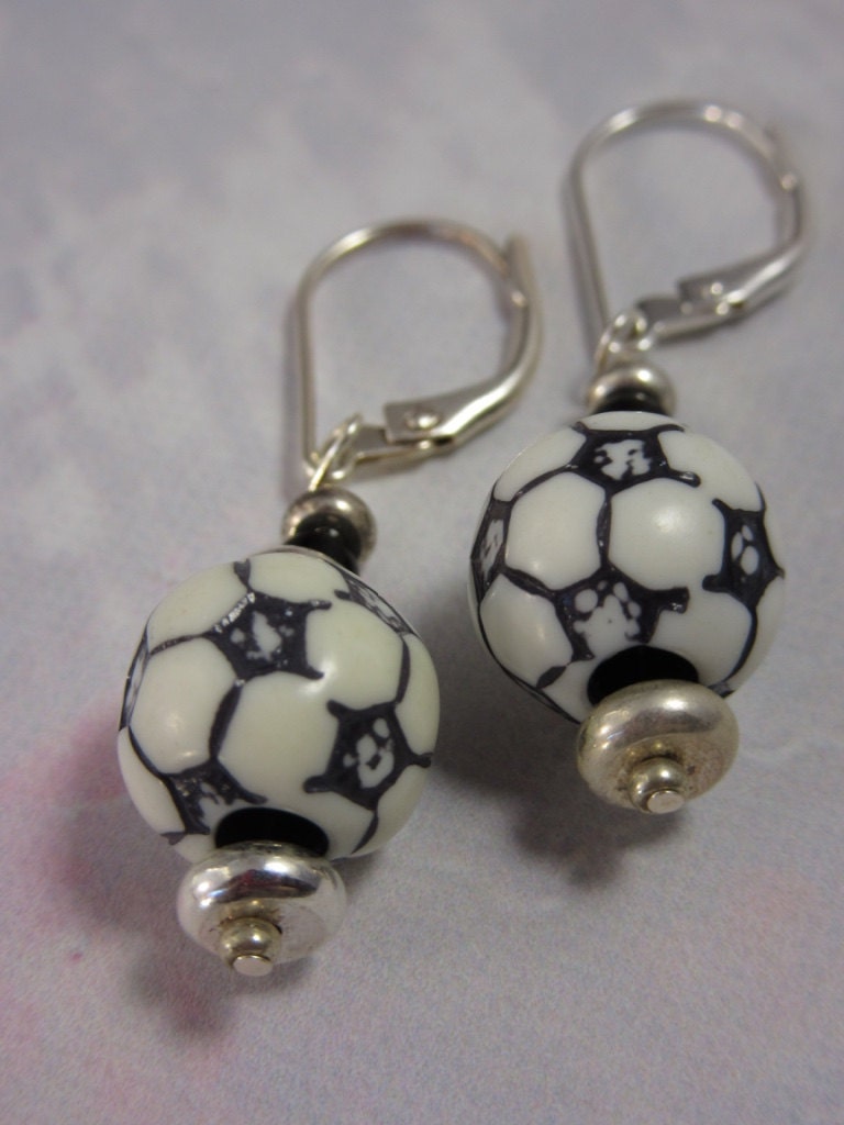 Soccer Fan Jewelry- Sport Ball Game Day earrings, Sports Girl Earrings -  Soccer Ball Jewelry - Gift For Friend - Handmade Earrings